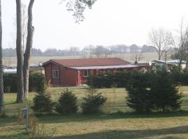 Rotes Haus Usedom，位于Kamminke的别墅