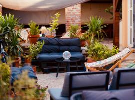 Backpackers Home，位于扎达尔的酒店