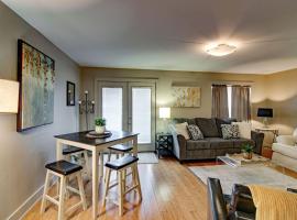 The Lofts of Downtown (540 N 2nd St, #106)，位于克拉克斯维尔的酒店
