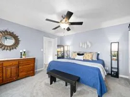 Hudson House 0.2 Miles to Red River w/ King Bed (1726 Broadripple Drive)