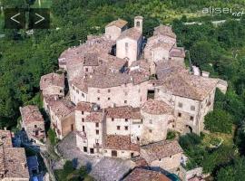 Casa in Borgo Medievale in Toscana，位于Monterone的宠物友好酒店