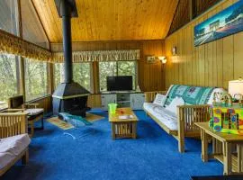 Hike, Bike and Golf Peaceful Cabin in Twain Harte!