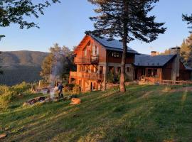 Minds & Mountains Eco Lodge，位于拉莫利纳Telecorda Freestyle附近的酒店