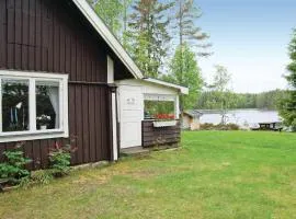 Two-Bedroom Holiday Home In Tived