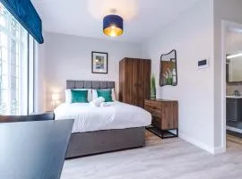Stylish, Central and Spacious Apartments in Southport