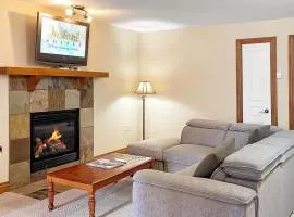 The Mont-Tremblant Hideaway by InstantSuites