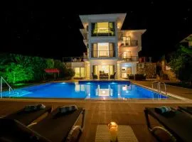 Villa Fortuna Oludeniz , 5 Bedroom, Large Swimming Pool, Modern Design
