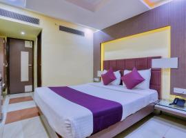 CherryStay Amrit Residency，位于印多尔的度假短租房