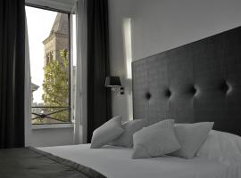 M.E.拉斯提弗列公寓，位于罗马河畔圣方济各教堂附近的酒店