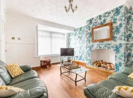 Memory Lane - beautifully renovated house close to motorway networks