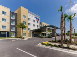 Fairfield Inn & Suites by Marriott Panama City Beach，位于巴拿马城海滩的酒店