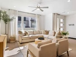Sixteen Sandals townhouse