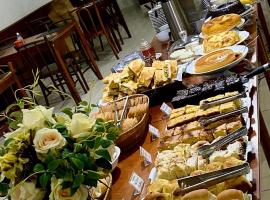 Hotel Garrafão - Rua Principal de Boituva，位于博伊图瓦的酒店