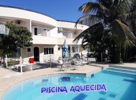 Hotel Iracemar - Piscina Aquecida，位于瓜鲁雅Enseada的酒店
