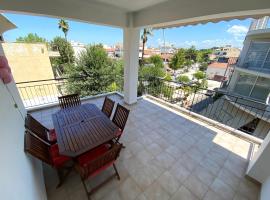 Sunny Apartment Amaliada，位于阿马利阿斯的酒店