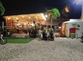 HOTEL EL PALMAR，位于Poza Los Venados的酒店