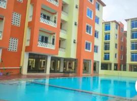 Homestay Luxurious apartments with swimming pool，位于姆特瓦帕的民宿