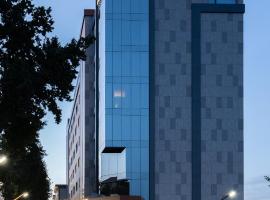 THE ELEMENTS HOTEL，位于塔什干的酒店