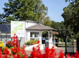 Camping Onlycamp des Halles，位于德西兹的酒店