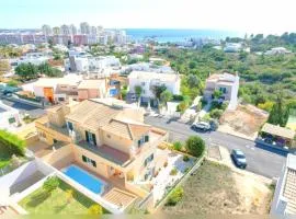 Olival Beach Villa with Pool walking distance to Beach