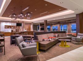 SpringHill Suites by Marriott Greensboro Airport，位于Friendship皮德蒙特三角区机场 - GSO附近的酒店