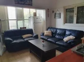 2 bedroom apartment in batiya makov shared rooms