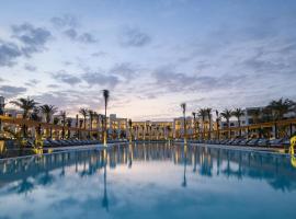 Serry Beach Resort，位于赫尔格达的尊贵型酒店