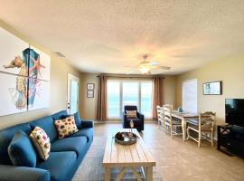 Sea Oats E202 by ALBVR - Pet Friendly Direct Lagoon Front Renovated 2BR, 2BA Condo, Outdoor Pools, Pier, and Dedicated Beach Access，位于格尔夫海岸的酒店