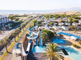 Mobil-home Le cocon FUN PASS NON INCLUS，位于鲁西隆地区卡内的酒店