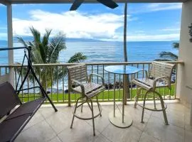 Maalaea Harbor-Oceanfront 2 Bedroom/2 Bath