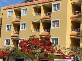 Tazacortes Beach and also Luz y Mar apartments，位于Puerto的酒店