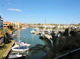 New view Sotogrande Marina - Jungla del Loro，位于索托格兰德的公寓