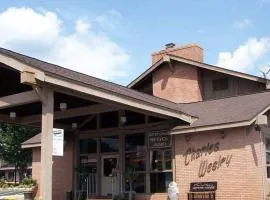 Charles Wesley Motor Lodge Downtown Broken Bow- Hochatown