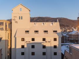 Aank Hotel Cheongju Uam 1st，位于清州市的酒店