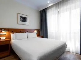 珀蒂宫赛珀格兰维尔酒店