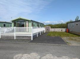 6 berth holiday home on Ocean Edge near Morecambe，位于希舍姆的酒店