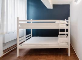 OSTELLO HENRY，位于布杰鲁的酒店