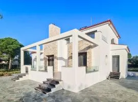 Luxury rental villa for 14 people