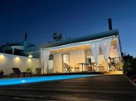 Μοντέρνα εξοχική μονοκατοικία με ιδιωτική πισίνα!