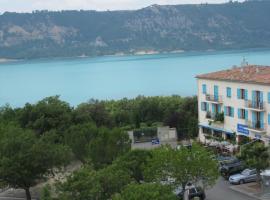 Hôtel Sainte Anne "Le Verdon"，位于弗尔东河畔莱萨莱的酒店