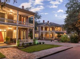 Amelia Island Williams House，位于费南迪纳比奇Amelia Island Museum of History附近的酒店