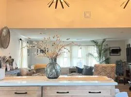Modern Family Home in Middletown, RI- just 4 mi to Newport!