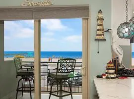 201A Beach View, 30 Steps to the sand or pool, Corner condo with extra windows and views