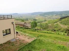Maison avec vue 180° sur le Beaujolais