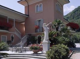 Hotel Villa Delle Palme，位于坎诺比奥的酒店