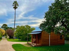 Willunga Gallery Cabins，位于Willunga的酒店
