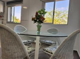 Apartamento en Les Alqueries con aire acondicionado，位于Alquerías del Niño Perdido的酒店