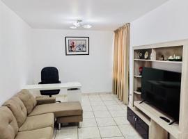 Apartamento en el Centro de Trujillo - Primer Piso，位于特鲁希略的酒店