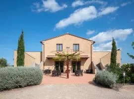Podere Vignanova Accommodations & SPA