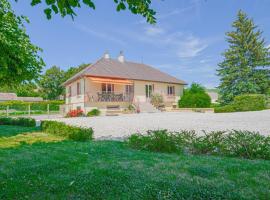 A la croisee des lacs，位于Piney的酒店